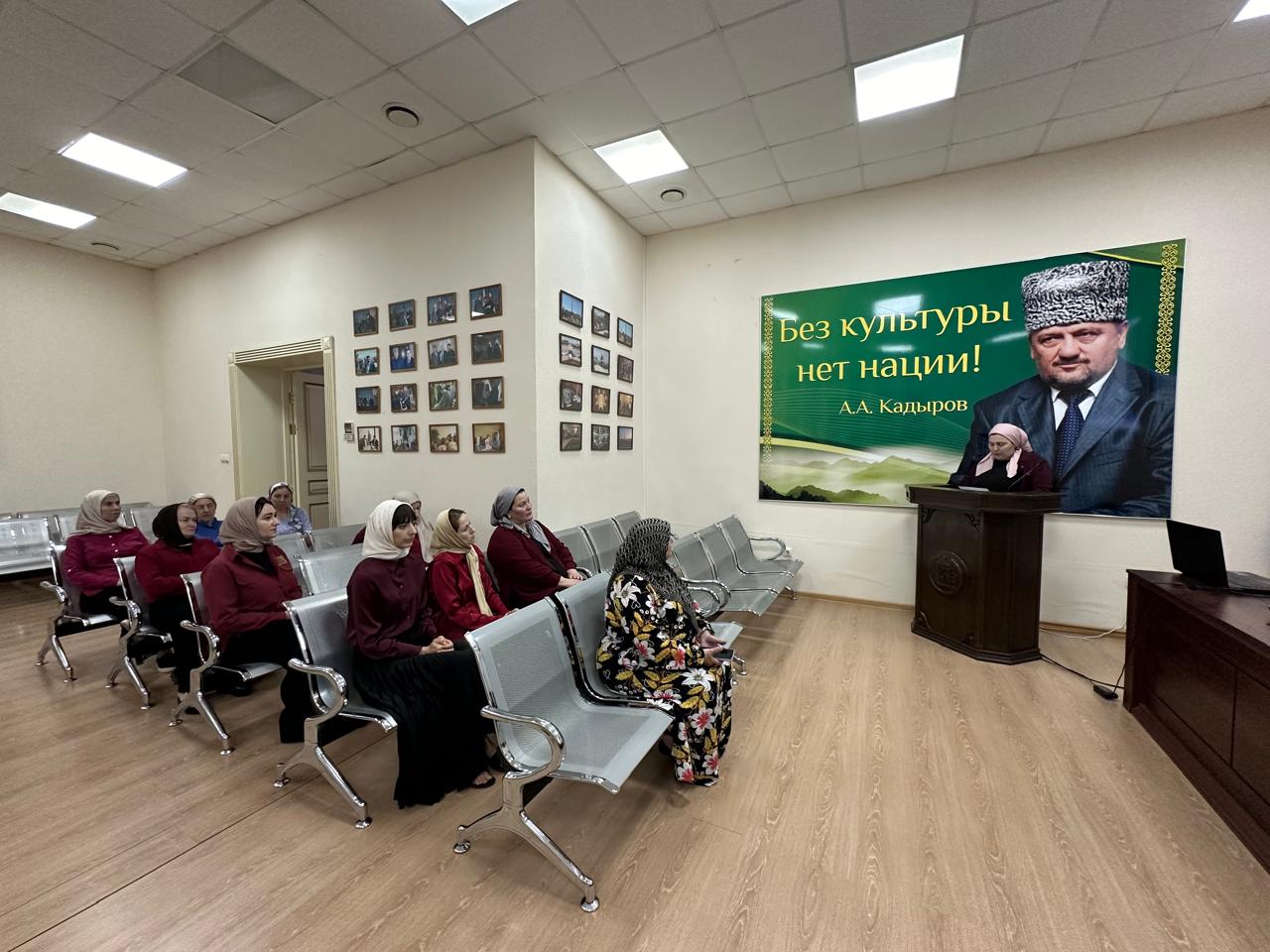 Лекция «Мастер оружейного дела – Евгений Драгунов»